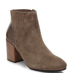 Levity Berlin Snakeskin Heel Leather Brown Booties size 10